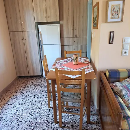 Christina's House Trochalia Apartment *