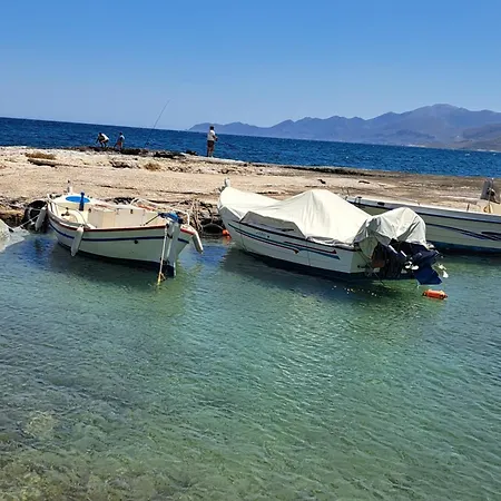 Christina's House Trochalia Апартаменты Монемвазия