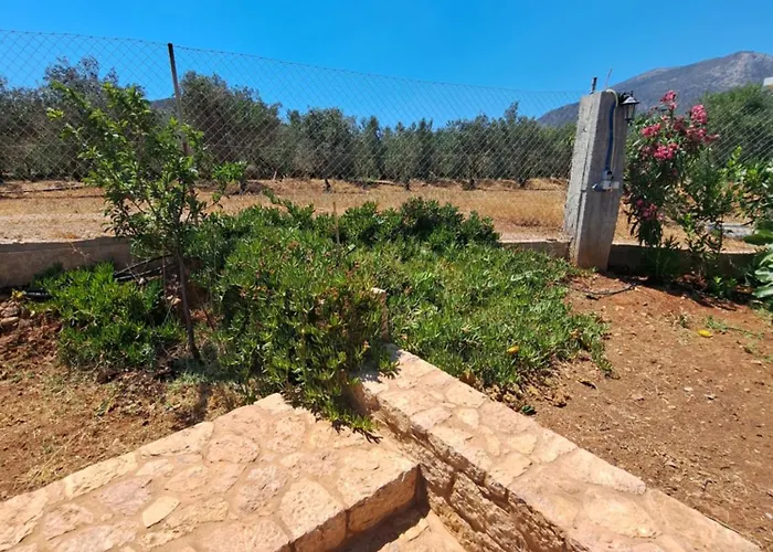 Apartment Christina's House Trochalia *