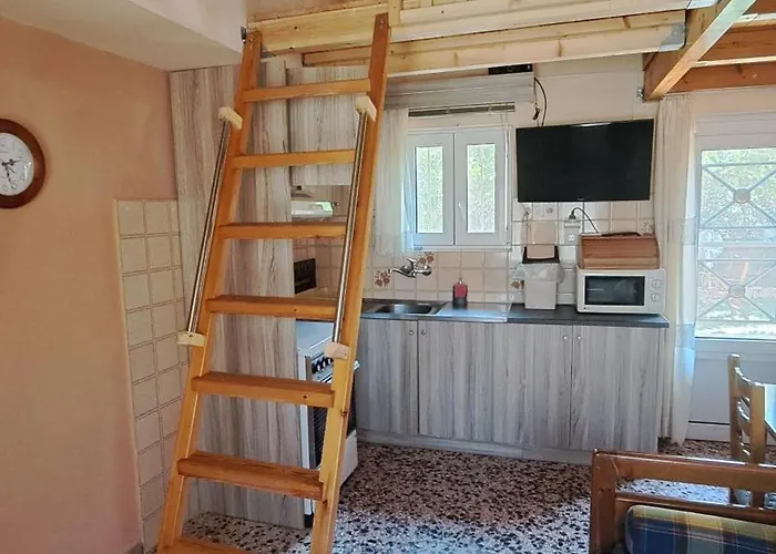 Christina's House Trochalia Апартаменты Монемвазия